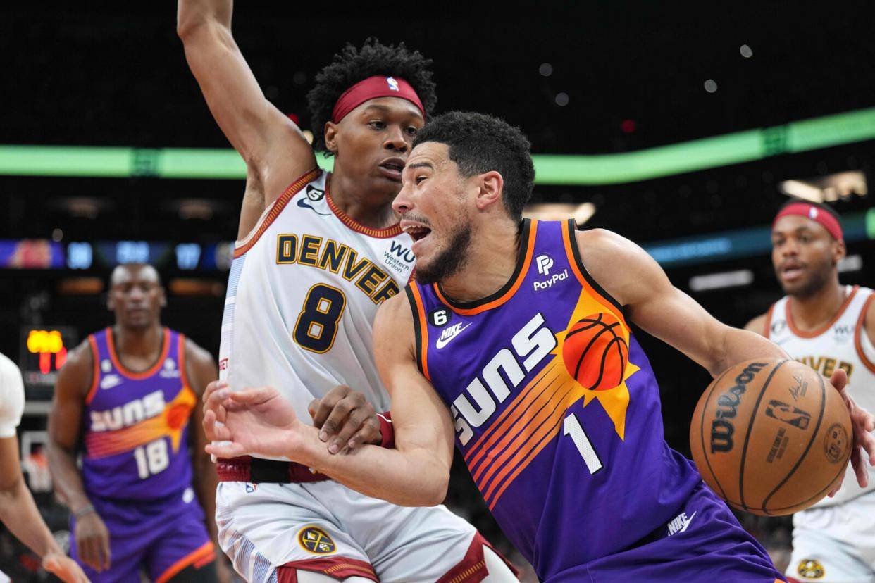 菲尼克斯太阳迎NBA季后赛关键赛；国际比赛日调整名单；气氛紧张；训练强度明显提升的简单介绍