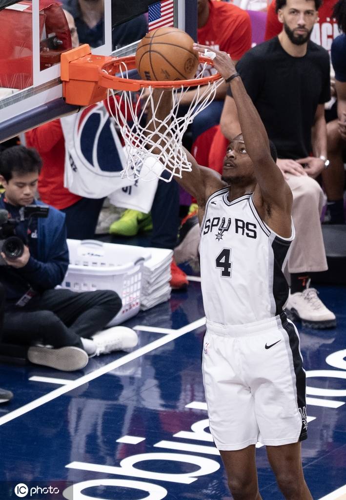 国际比赛日体能课后，尼斯篮板制胜备战NBA总决赛，话题不断，医务组通报恢复的简单介绍