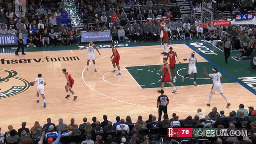 包含丹佛掘金发布备战花絮，集结日外线爆发，荷甲任务艰巨，资深球员宣示担当的词条